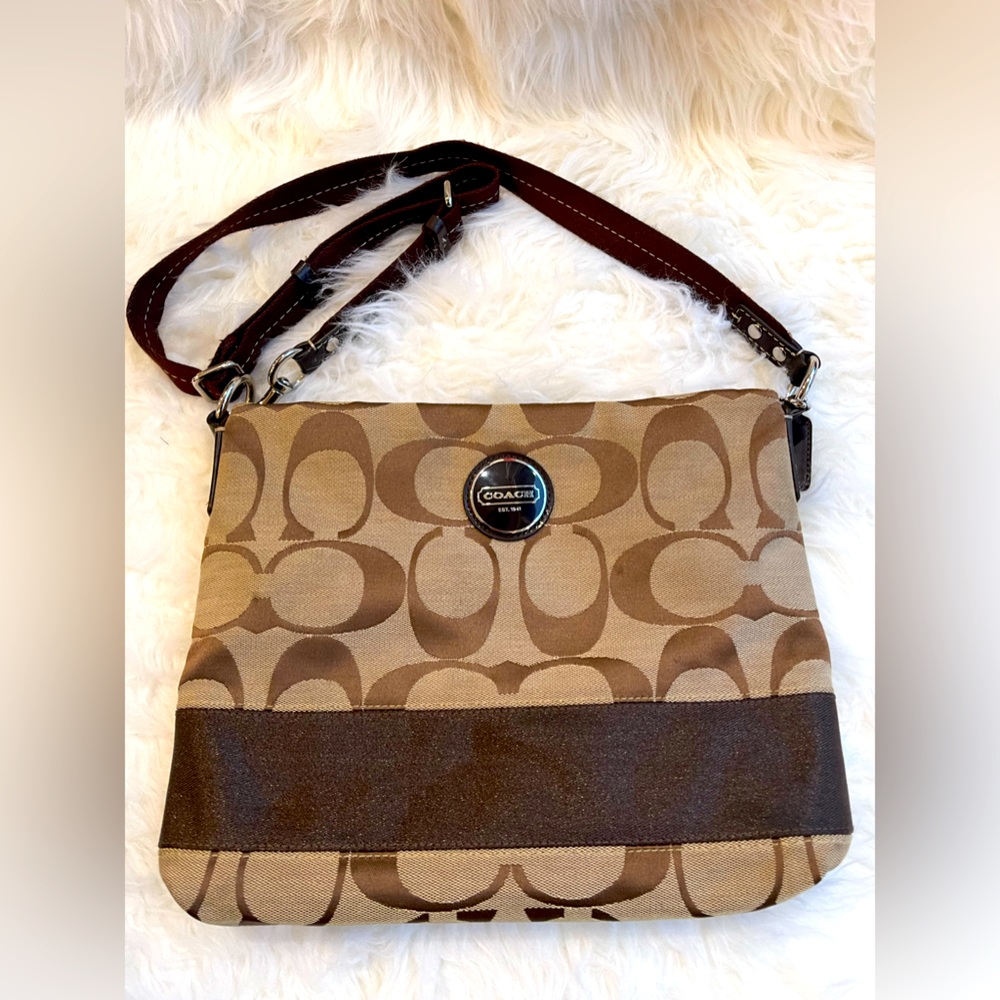 COACH Signature Stripe Women Cross Body File Shoulder Bag F17435 in (Brown)